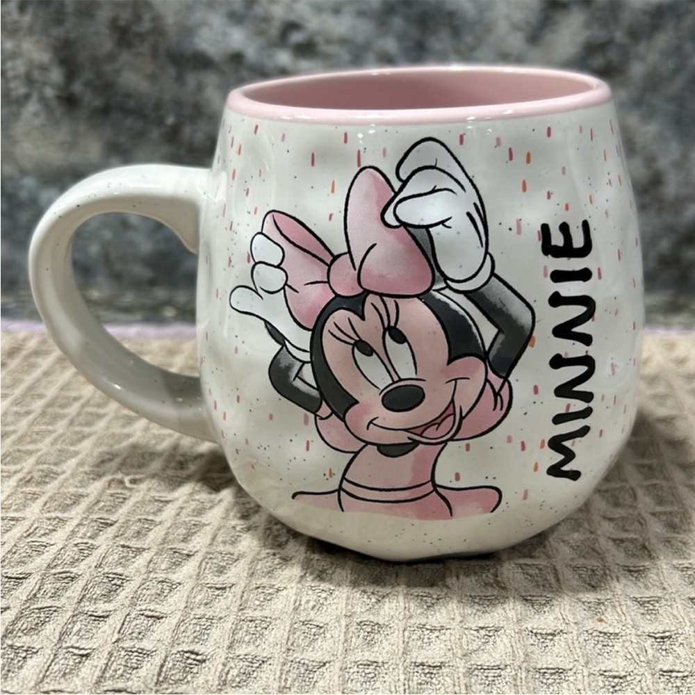 NWT Disney Minnie Mouse Pink Speckled Ceramic Mug Coffee Cup